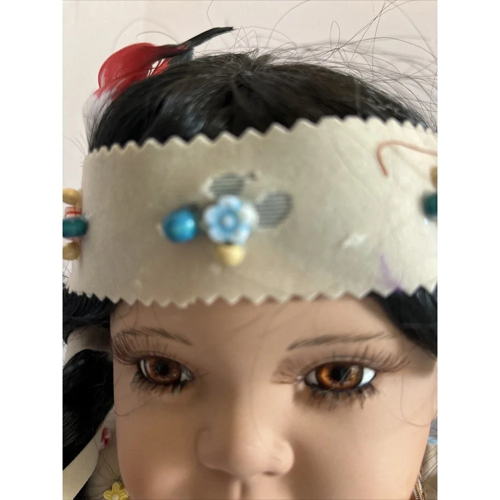 Kinney Doll Native American Taigi 845/2,500 Dreamcatcher, Blanket  25